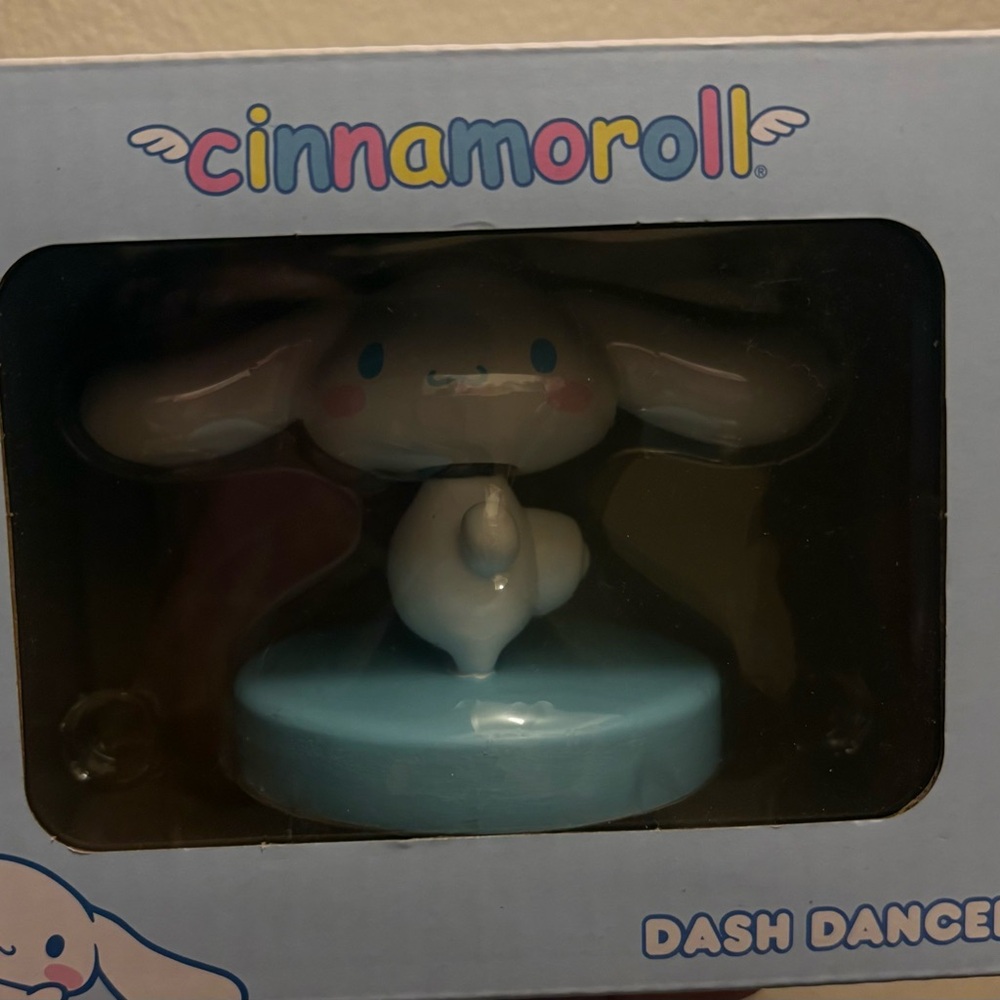 Cinnamoroll Dash Dancer Figure